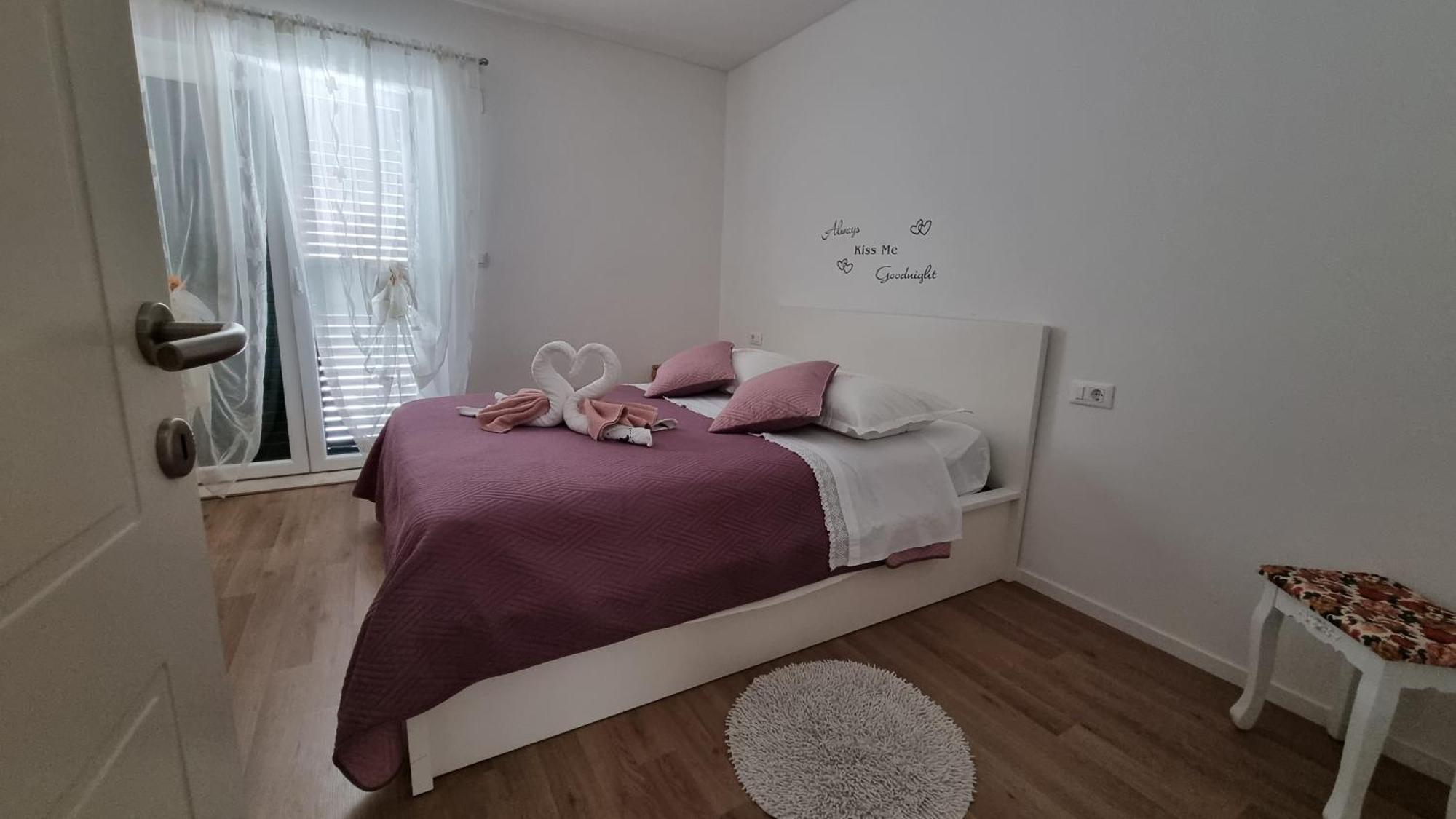 Apartment Pino ปูชิสชา ภายนอก รูปภาพ
